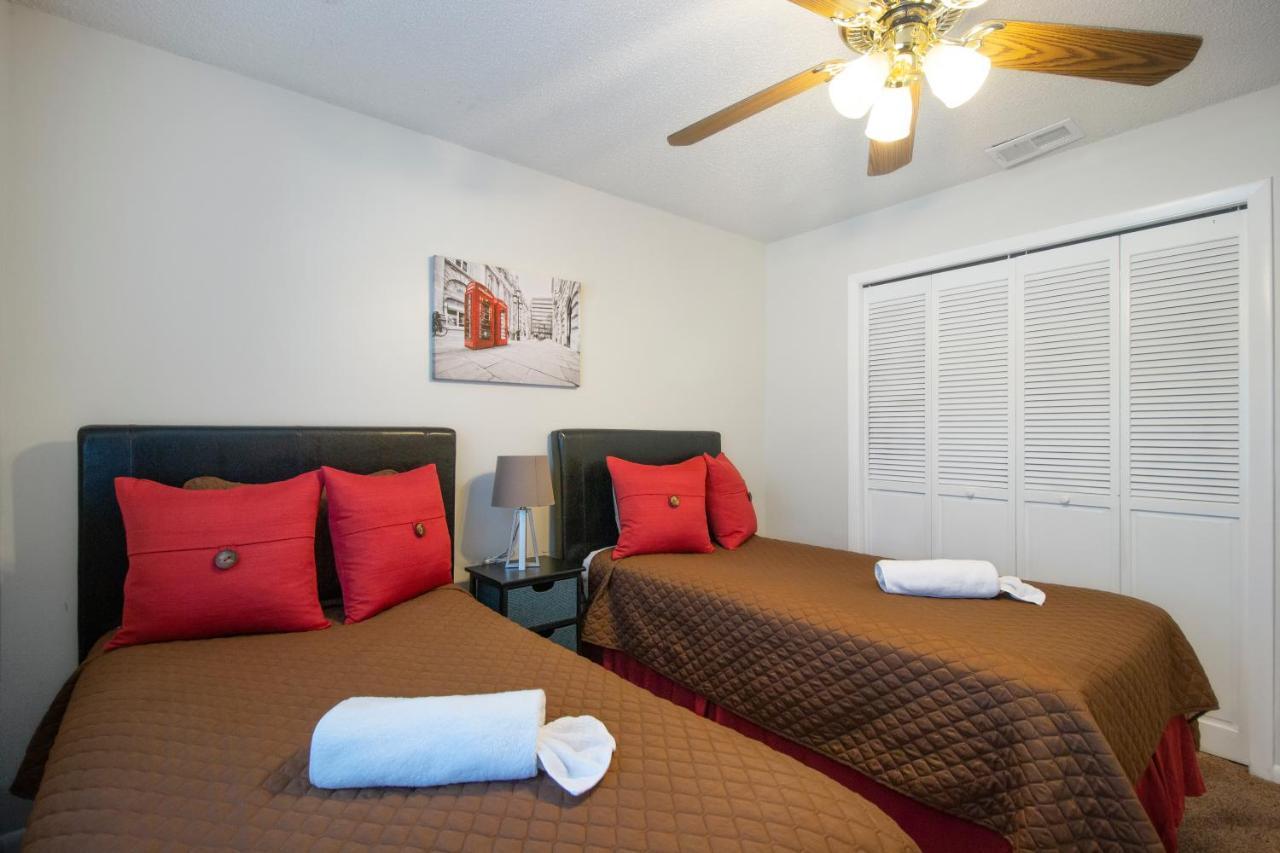 Tampa Bay Pool Home With Heated Pool 브랜던 외부 사진