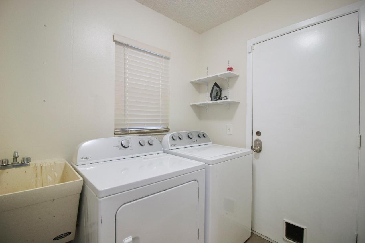Tampa Bay Pool Home With Heated Pool 브랜던 외부 사진