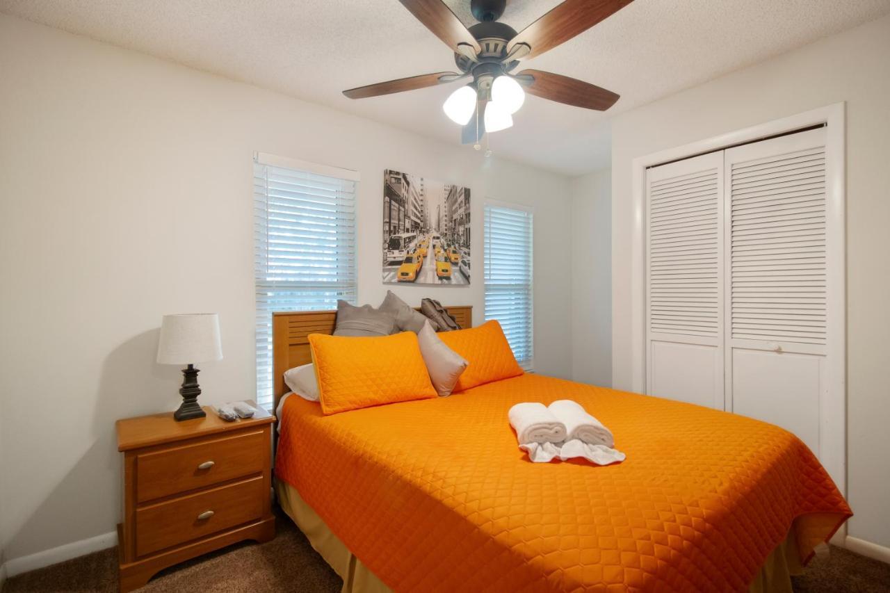 Tampa Bay Pool Home With Heated Pool 브랜던 외부 사진
